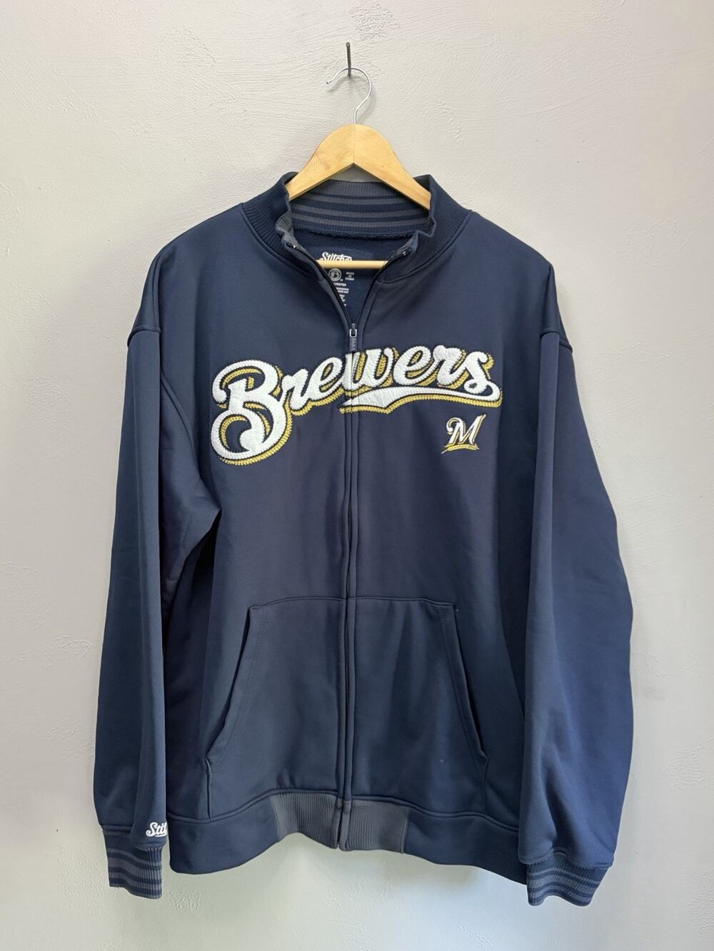 Milwaukee Brewers MLB Authentic Collection Majestic Jacket Mens L (0069)
